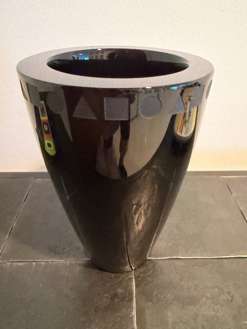 Ward Bennet Sasaki Design Black Crystal Bud vase